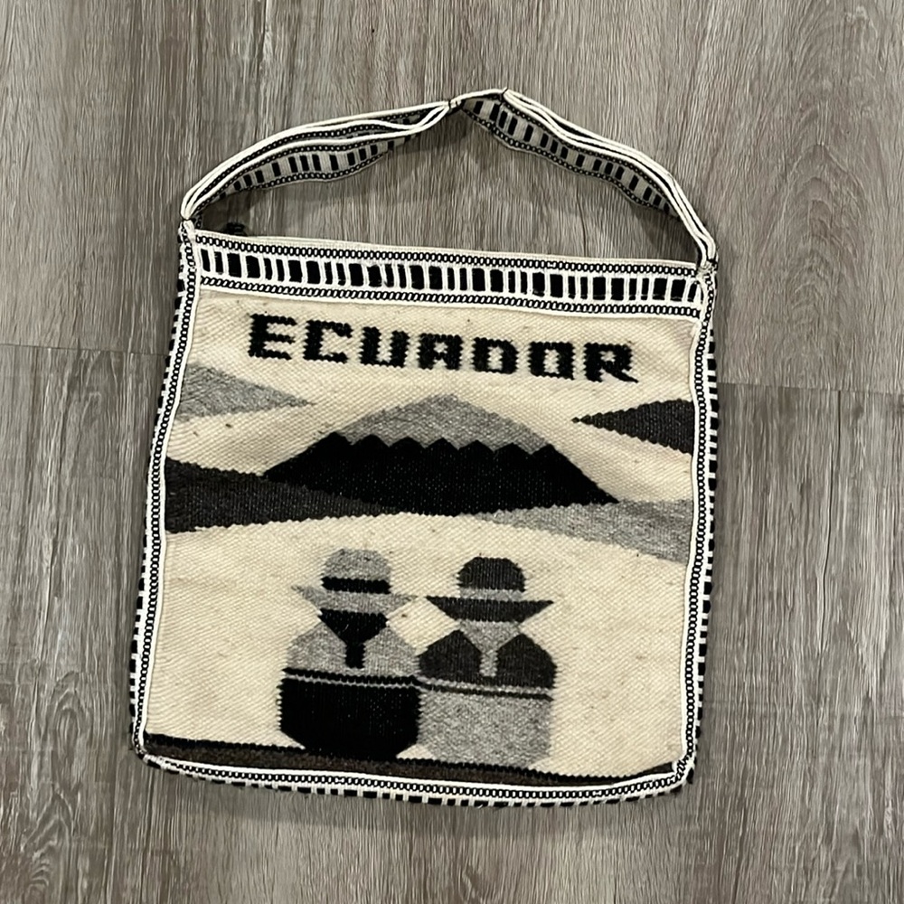 Ecuadorian purse